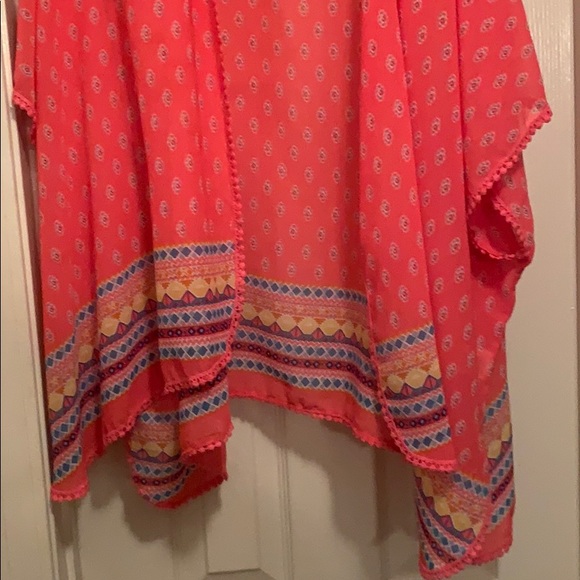 Used “Truth NYC” Large Kimono - Picture 3 of 8